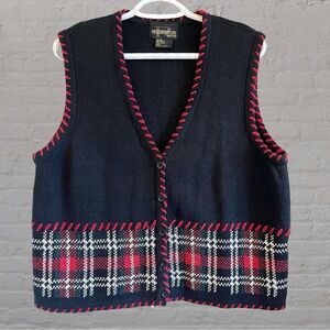 Vintage knit button up sweater vest plaid
